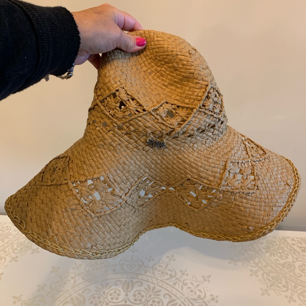 ROXY Elegant Tan Woven Sun Hat
